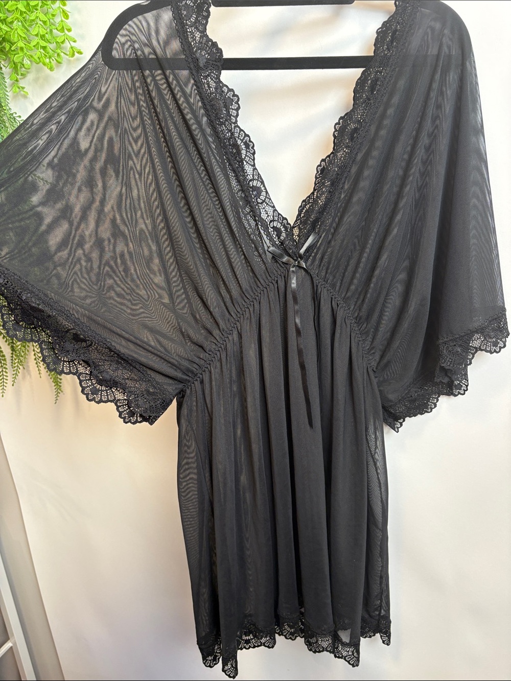 Elegant Black Lace-Trim Sheer Kimono Robe